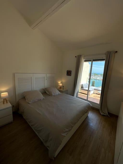 L'Atelier Marin Sur Le Port Des Marines Apartment Cogolin Exterior photo